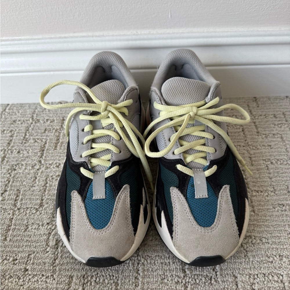 Adidas Yeezy Boost 700 LOW WAVE RUNNER SHOE